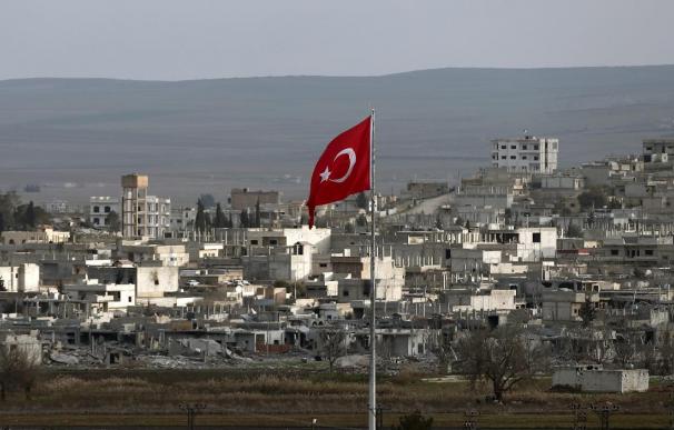 Los kurdos siguen su avance en Kobani mientras los yihadistas reconocen un retroceso