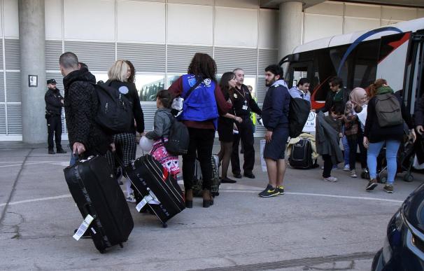 Llegan a España 27 refugiados de nacionalidad siria procedentes de Grecia, 12 de ellos menores