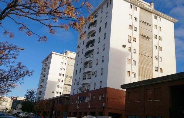 La Junta licita obras para mejorar 150 viviendas y una plaza pública en la barriada Arrayanes de Linares
