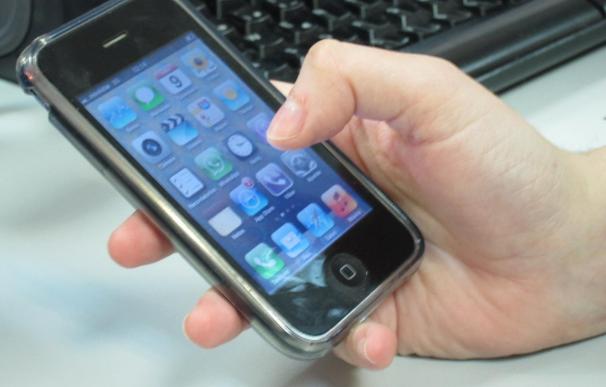 El uso de los móviles para realizar actividades comerciales aumentó un 88% en 2011