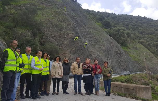 La Junta invierte 937.000 euros en la mejora del camino que une el municipio de Álora con el Caminito del Rey
