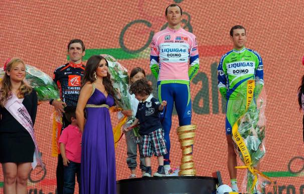 Basso vuelve a ganar la carrera rosa, Arroyo se mantuvo segundo