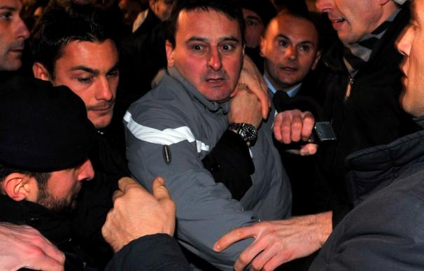 Arresto domiciliario para el presunto agresor de Berlusconi
