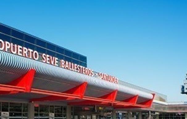 El aeropuerto Seve Ballesteros cierra los dos primeros meses con un aumento de pasajeros del 6,8%