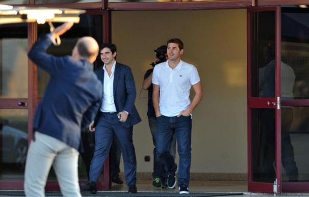 Casillas, a su llegada al aeropuerto Sà Carneiro de Oporto.