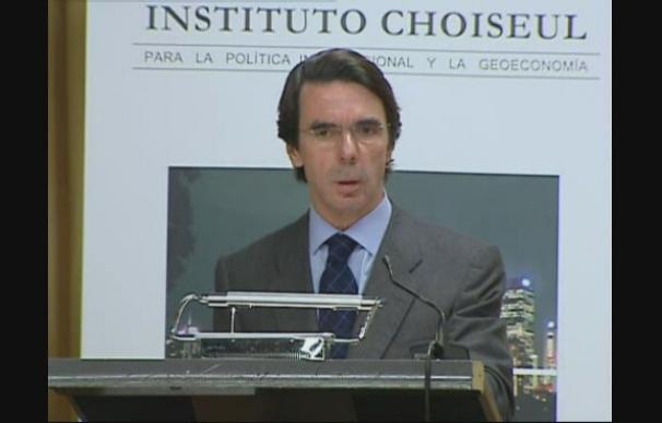 Aznar: "Nunca nadie hizo tanto daño en tan poco tiempo"