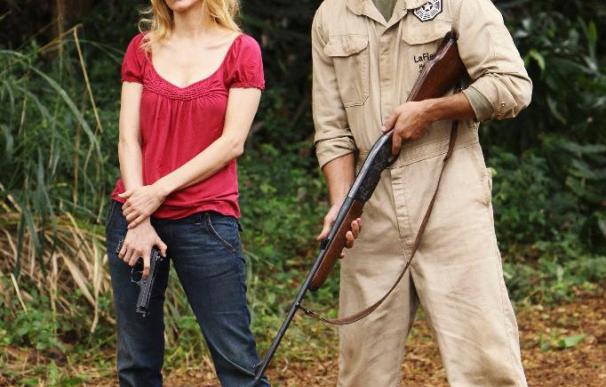 Los actores Elizabeth Mitchell y Josh Holloway en una escena de la quinta temporada. EFE