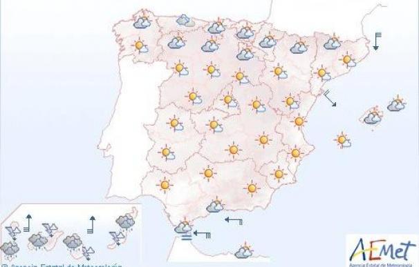 Chubascos muy fuertes en Canarias y nieve en el norte y Baleares