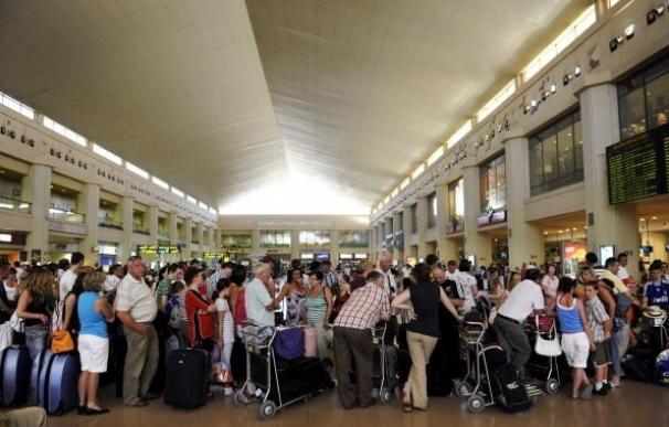Los aeropuertos andaluces registran casi 2,7 millones de pasajeros hasta febrero, un 13,3% más que en 2016