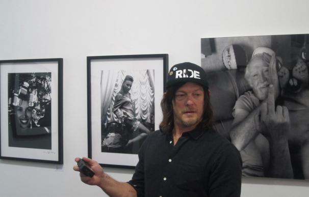 Norman Reedus (The Walking Dead) expone 30 años de fotografías en una galería de Barcelona