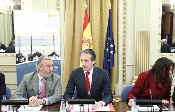España y Francia promoverán 'autopistas ferroviarias' para que camiones crucen los Pirineos en tren