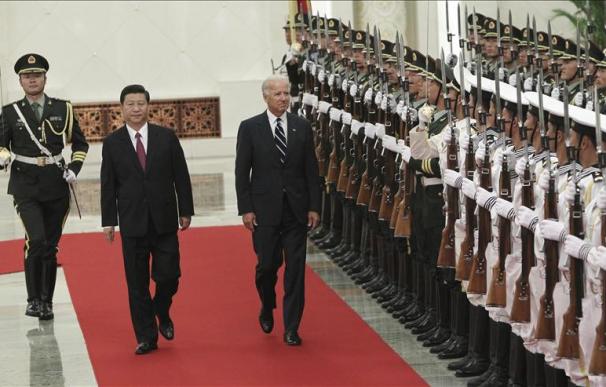 Los vicepresidentes de China y EEUU aparcan diferencias para salir de la crisis