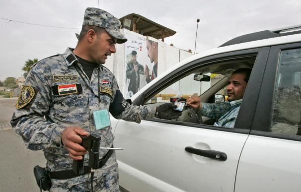 Irak expulsa a 376 oficiales del Ejército y la Policía por vínculos con el partido Baaz