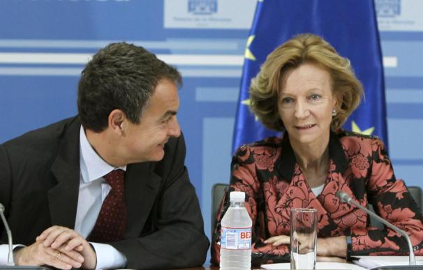 Siete ministros asisten mañana a la reunión económica que preside Zapatero