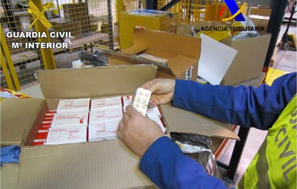 Interceptan 21.000 pastillas contra la disfunción eréctil falsificadas en el aeropuerto