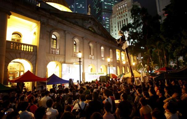 El consejo hongkonés aprueba una reforma democrática "insuficiente" para la oposición