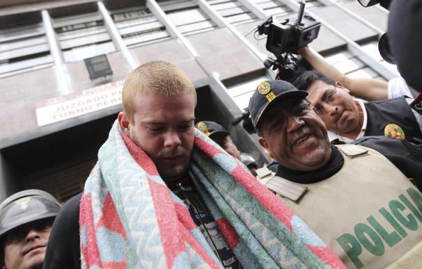 Holandés acusado de asesinato en Perú se niega a declarar ante un juez