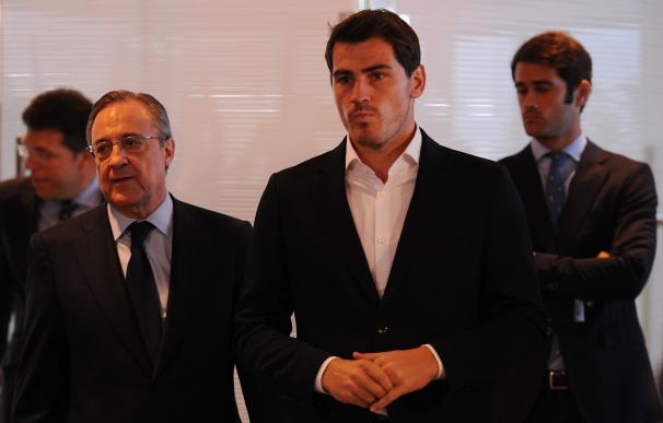 Florentino Pérez y Casillas, en el homenaje al portero.