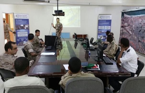 Oficiales y suboficiales de la Brimz X instruyen a unidades del Ejército de Mauritania