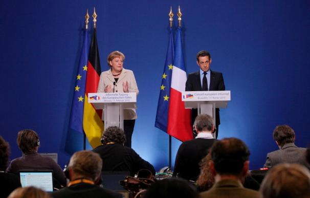 Merkel y Sarkozy dicen que la UE ha dado "una señal muy clara" a los mercados