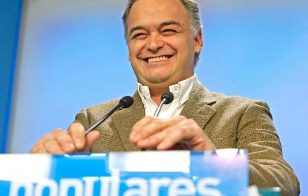 González Pons dice que Grecia sabe que si se hace una foto con Zapatero no la levanta ni Pericles