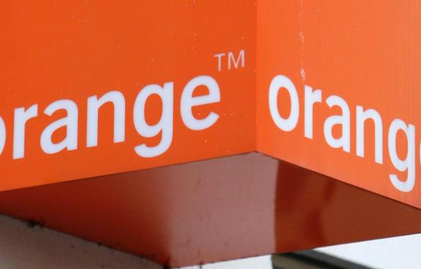Orange y Yoigo captaron más de 51.000 clientes de otros operadores en abril