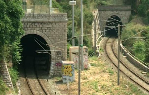 Los túneles por los que no pasan los nuevos trenes frances