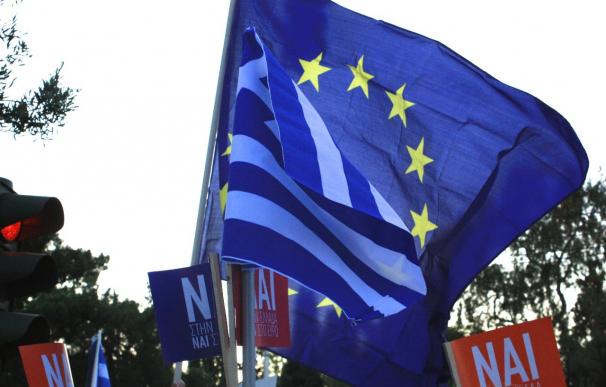 Unas 20.000 personas se concentran en Atenas a favor del 'sí'