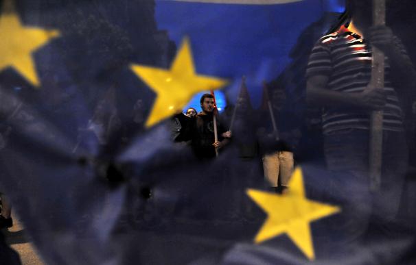 Manifestantes griegos hacen campaña por el 'no' en el referéndum del domingo