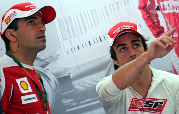 Marc Gené, junto a Fernando Alonso
