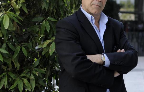 Antonio Resines encarnará a dos "gemelos absurdos" en una serie de Telecinco