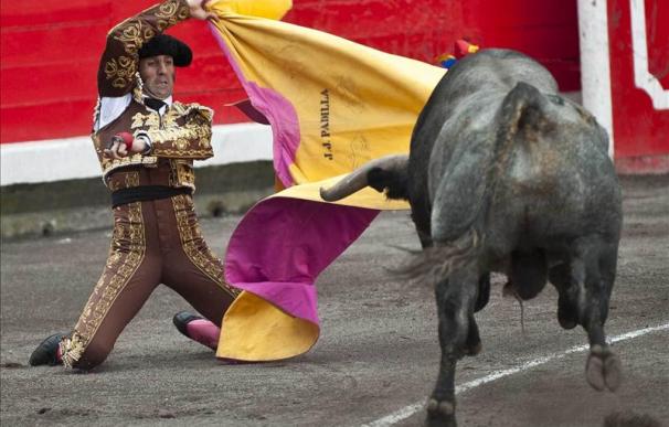 Oreja al esfuerzo de Padilla y Bolívar en una variada corrida de Victorino