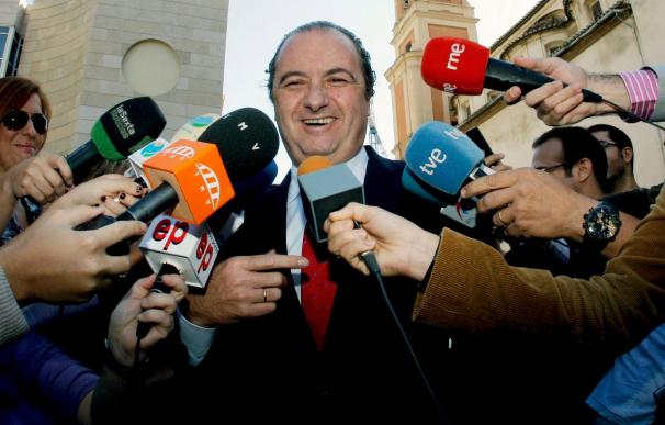 El presidente del PP de Alicante asegura que no fue al acto con Camps "conscientemente"