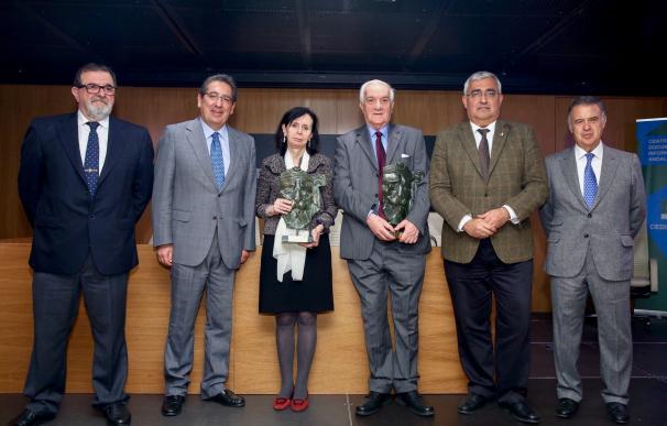 Miguel Rodríguez-Piñero y Maria Emilia Casas, premios 'Giner de los Ríos y Victoria Kent'