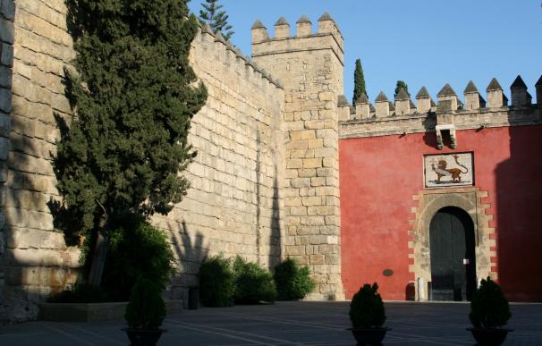 El Real Alcázar programa desde este sábado y durante seis meses sus visitas nocturnas teatralizadas