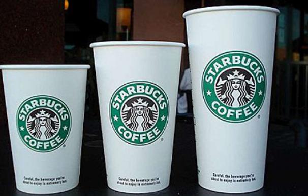 A Starbucks le puede costar 5 millones poner demasiado hielo en la bebida