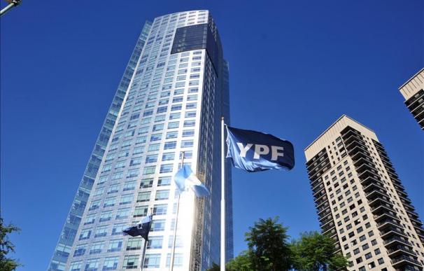 El Parlamento Europeo pide que se tomen medidas comerciales contra Argentina por YPF