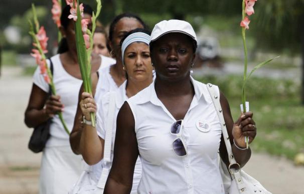 Las autoridades cubanas permiten a 'Las Damas de Blanco' manifestarse tras la mediación de la Iglesia católica