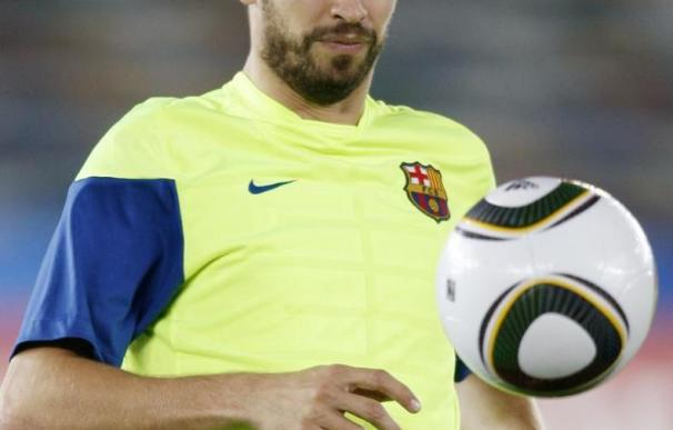 Piqué renueva con el Barcelona hasta el 2015, con una cláusula de 200 millones de euros