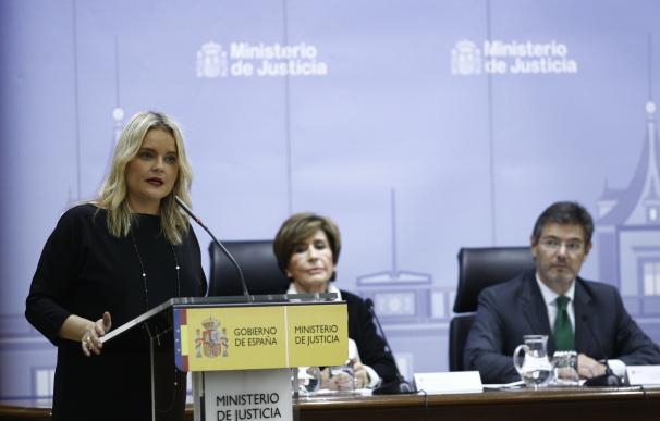 Catalá dice que las siglas de ETA "merecen ser borradas" y De Llera ensalza la "firmeza" del fiscal Luis Portero