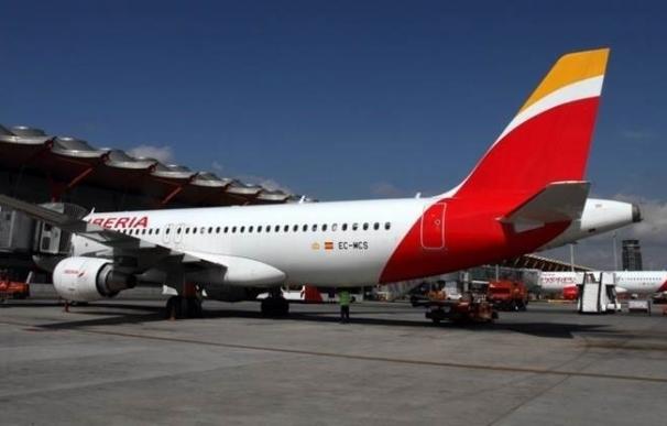 Iberia retomará en abril dos vuelos de enlace de A Coruña y Madrid