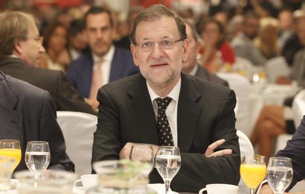 Rajoy alerta de las "consecuencias" que pueden tener en España las "contrarreformas y los viajes al pasado"