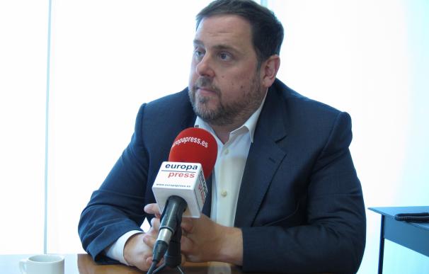 Junqueras critica que el PSC se alinee con los partidos contrarios al referéndum