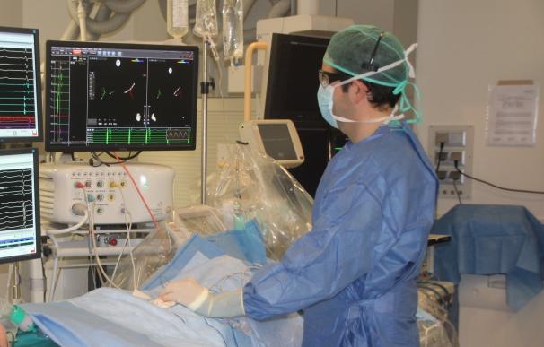 El Complejo Hospitalario de Cartagena consolida las técnicas sin radiación para tratar arritmias cardiacas