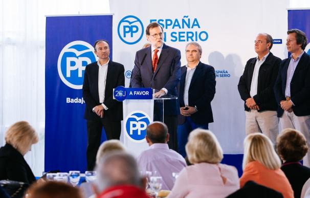 Rajoy reta a las demás fuerzas políticas a decir que "el que gana las elecciones tiene que gobernar"