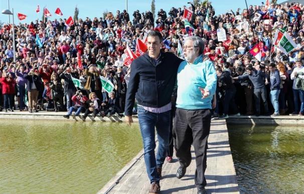 Pedro Sánchez vuelca su campaña en Andalucía para contrarrestar el poder de Susana Díaz