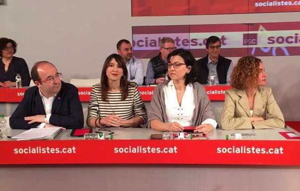 El PSC pedirá al PSOE que recurra al TC si los Presupuestos incluyen el referéndum