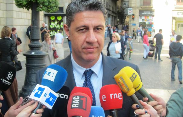 Albiol acusa a Pedro Sánchez de ser "un vendepatrias que solo saca la bandera en campaña"