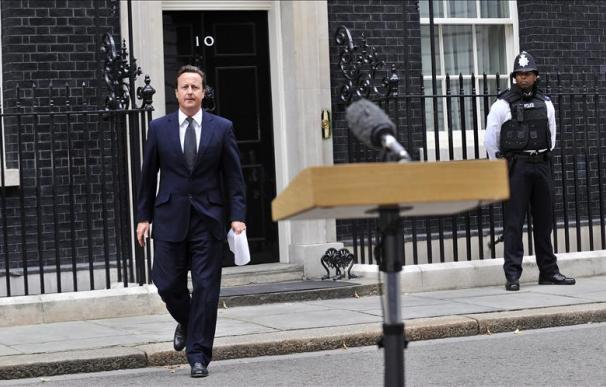 El primer ministro británico asegura que hará "todo lo necesario" para restaurar el orden