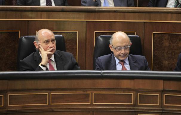 El Parlament lleva a Fiscalía a Jorge Fernández y Montoro por no ir a la Comisión de fraude